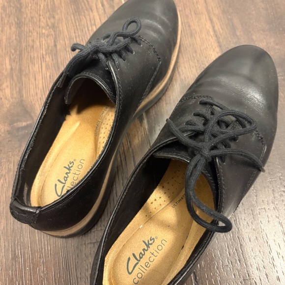 Clarks oxfords - Picture 2 of 3